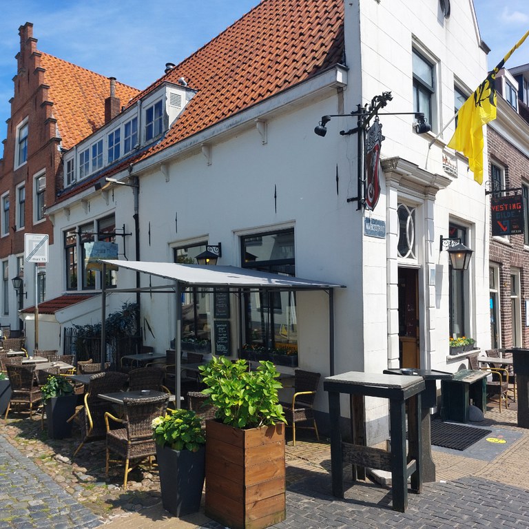 Café-Demmers-bar-buiten-7.jpg